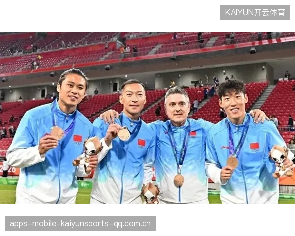 亚运铜牌到手却缺席闭幕式！国足全队不参加——从“梦想”到“现实”的深刻反思